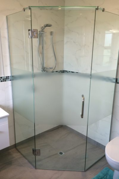 Glass Showers (1)